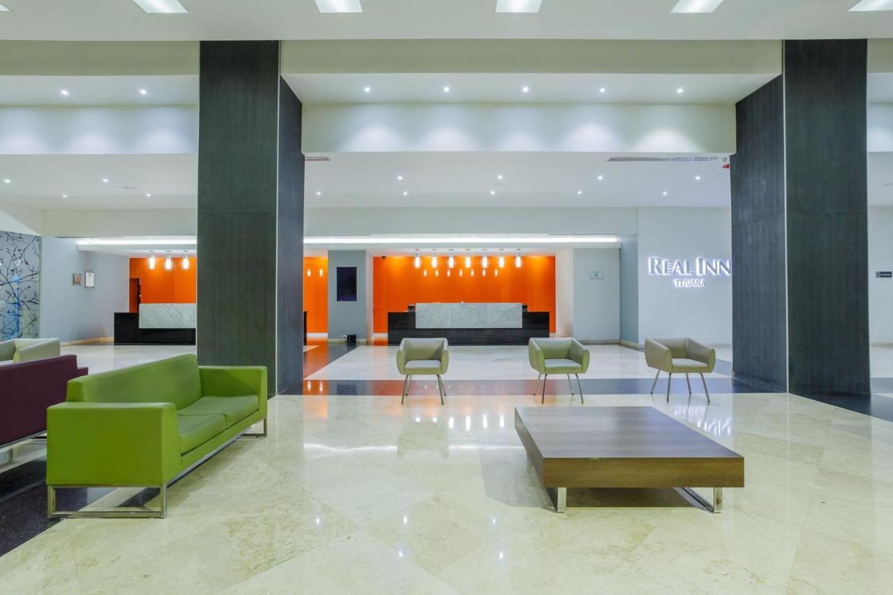 Real Inn Tijuana By Camino Real Hoteles מראה חיצוני תמונה Lobby of the hotel