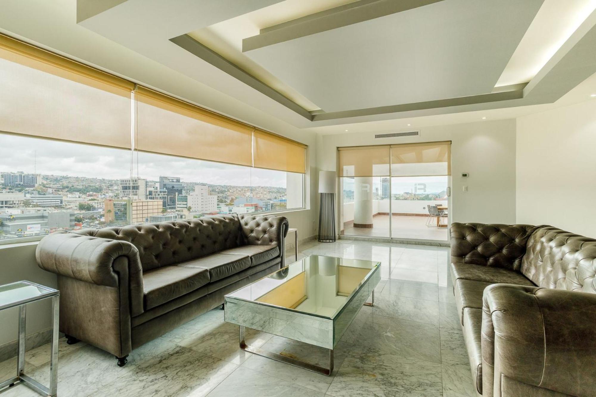 Real Inn Tijuana By Camino Real Hoteles מראה חיצוני תמונה The lobby of the hotel