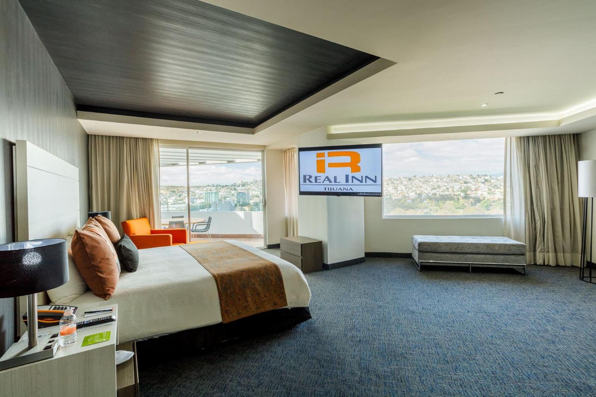 Real Inn Tijuana By Camino Real Hoteles מראה חיצוני תמונה Real Inn Tijuana